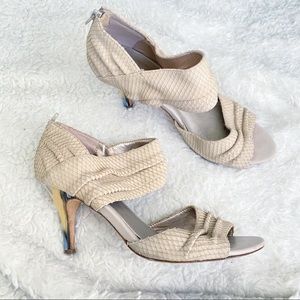 Isola Nude Painted Textured Heels Pumps 8.5